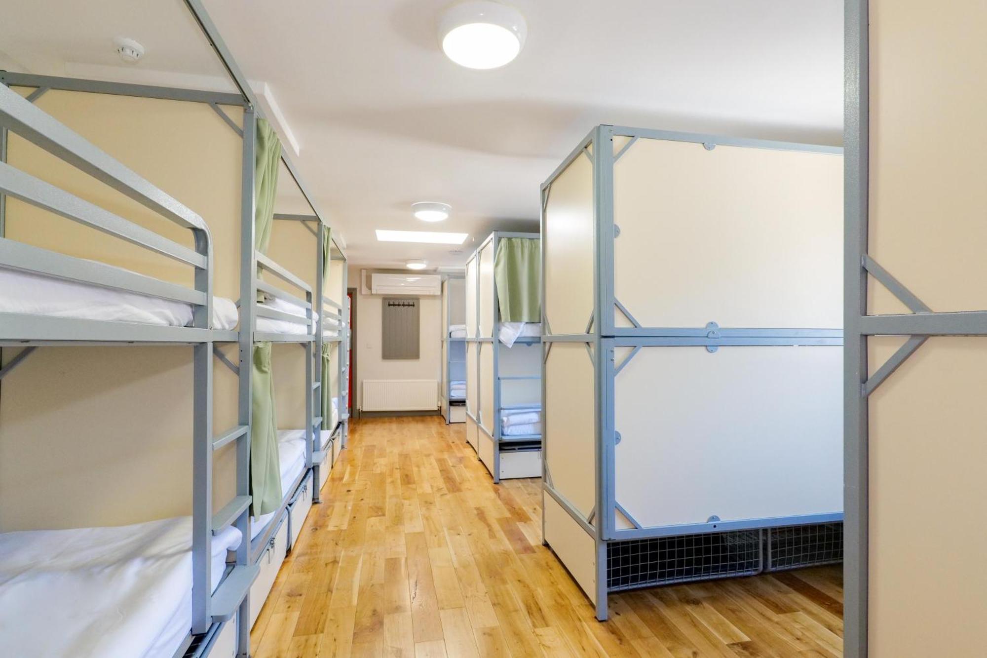 Bed 16-Bed Mixed Dormitory Room